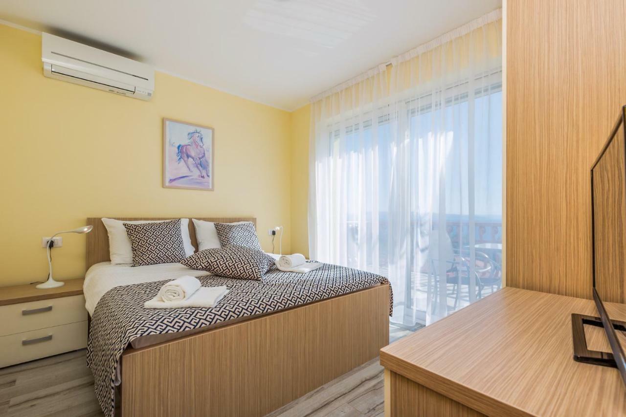 Luxury Apartments Kostrena With Pool Ngoại thất bức ảnh