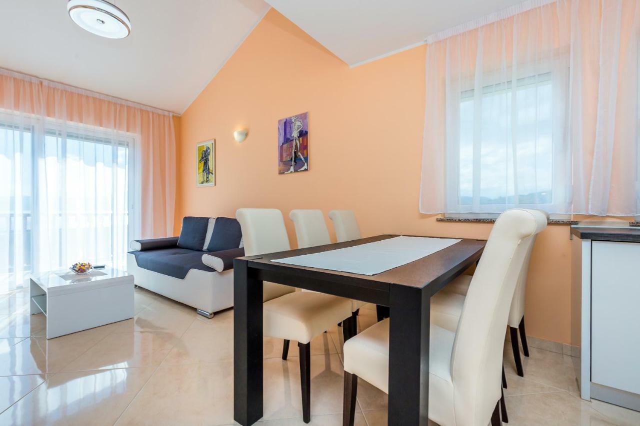 Luxury Apartments Kostrena With Pool Ngoại thất bức ảnh