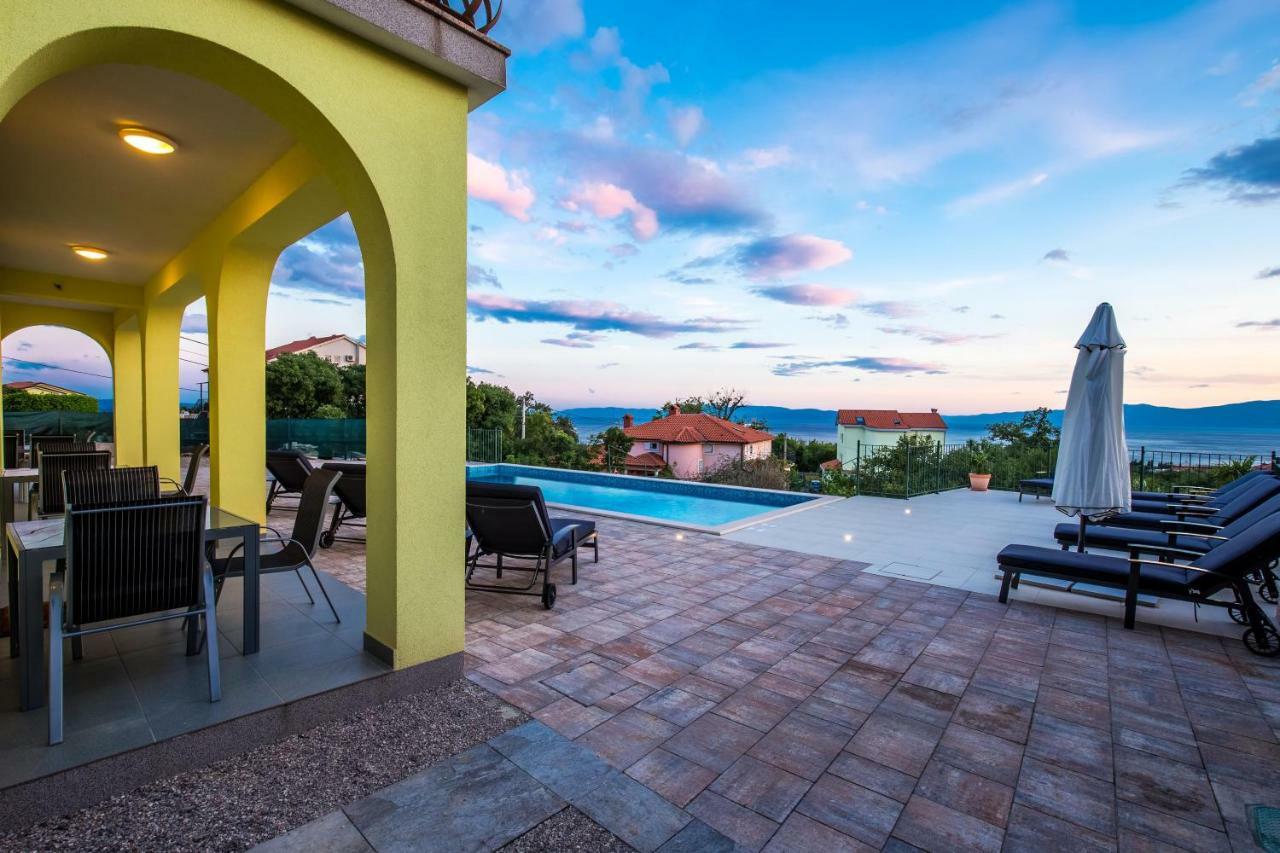 Luxury Apartments Kostrena With Pool Ngoại thất bức ảnh