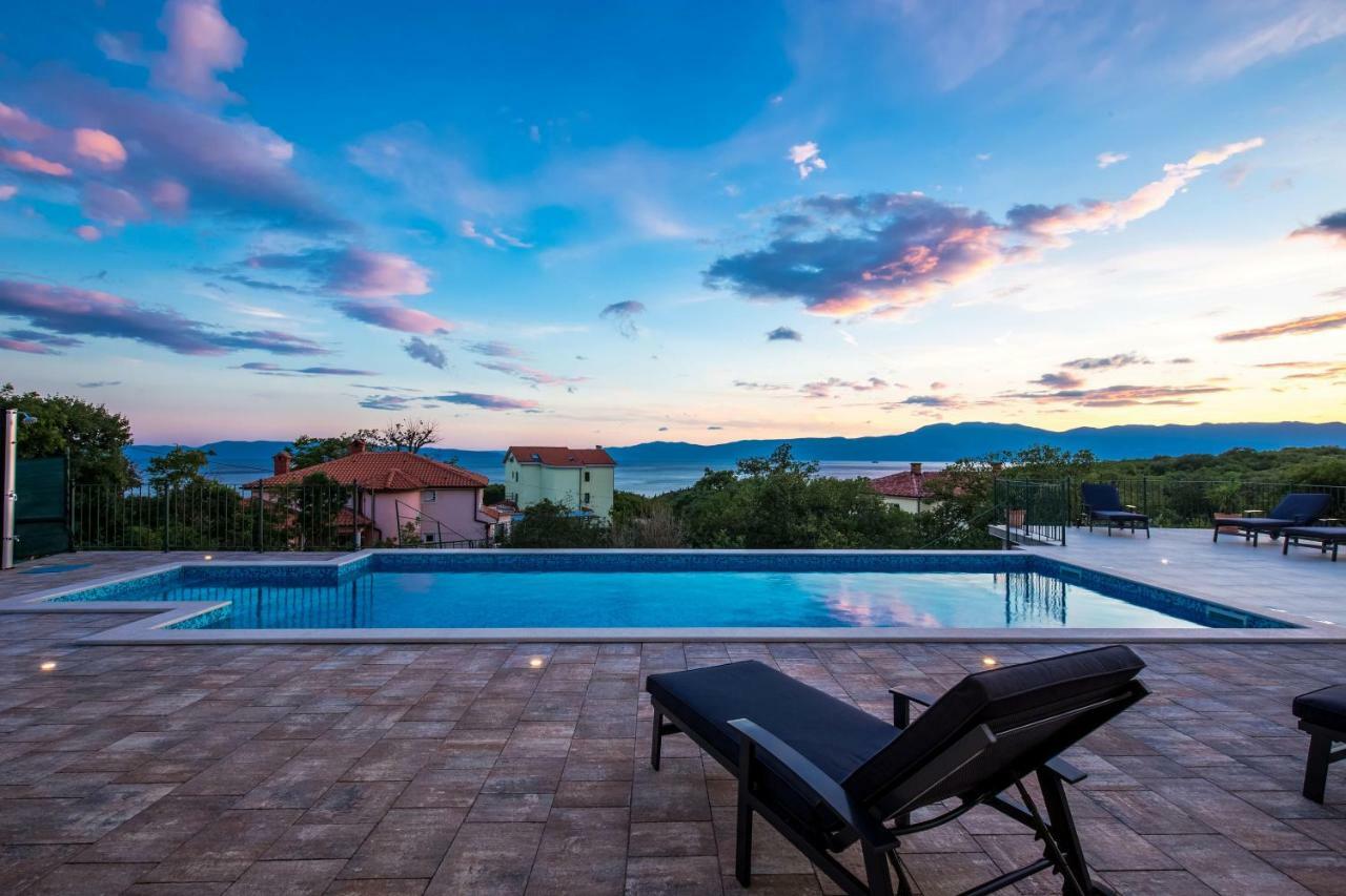 Luxury Apartments Kostrena With Pool Ngoại thất bức ảnh