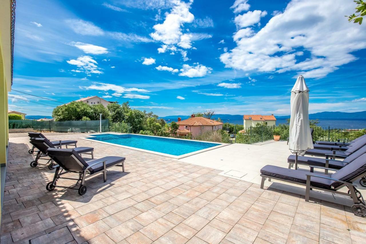 Luxury Apartments Kostrena With Pool Ngoại thất bức ảnh